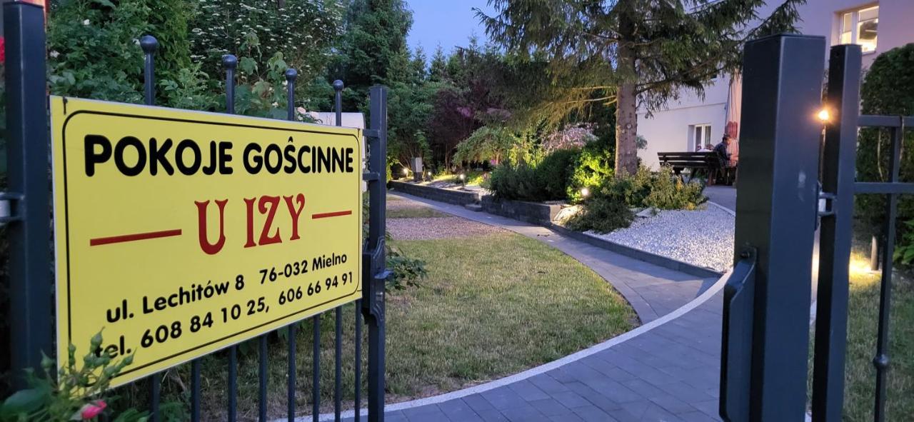 "U Izy" Pokoje Goscinne I Przyczepy Campingowe 미엘노 외부 사진